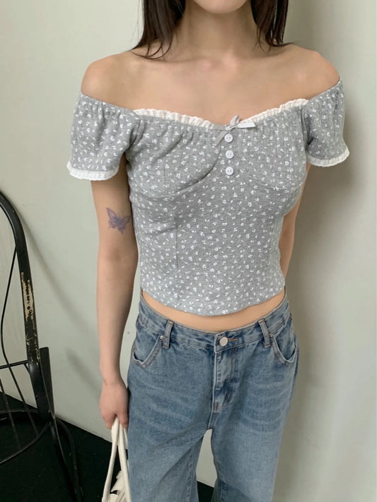 小清新碎花飛飛袖上衣