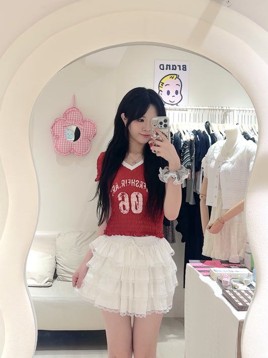 紅白色皺皺短款球衣