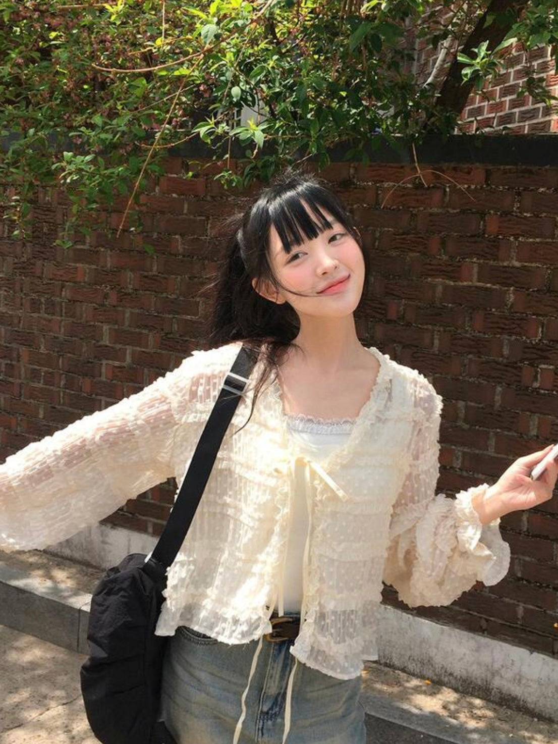 蕾絲波點花邊泡泡袖罩衫