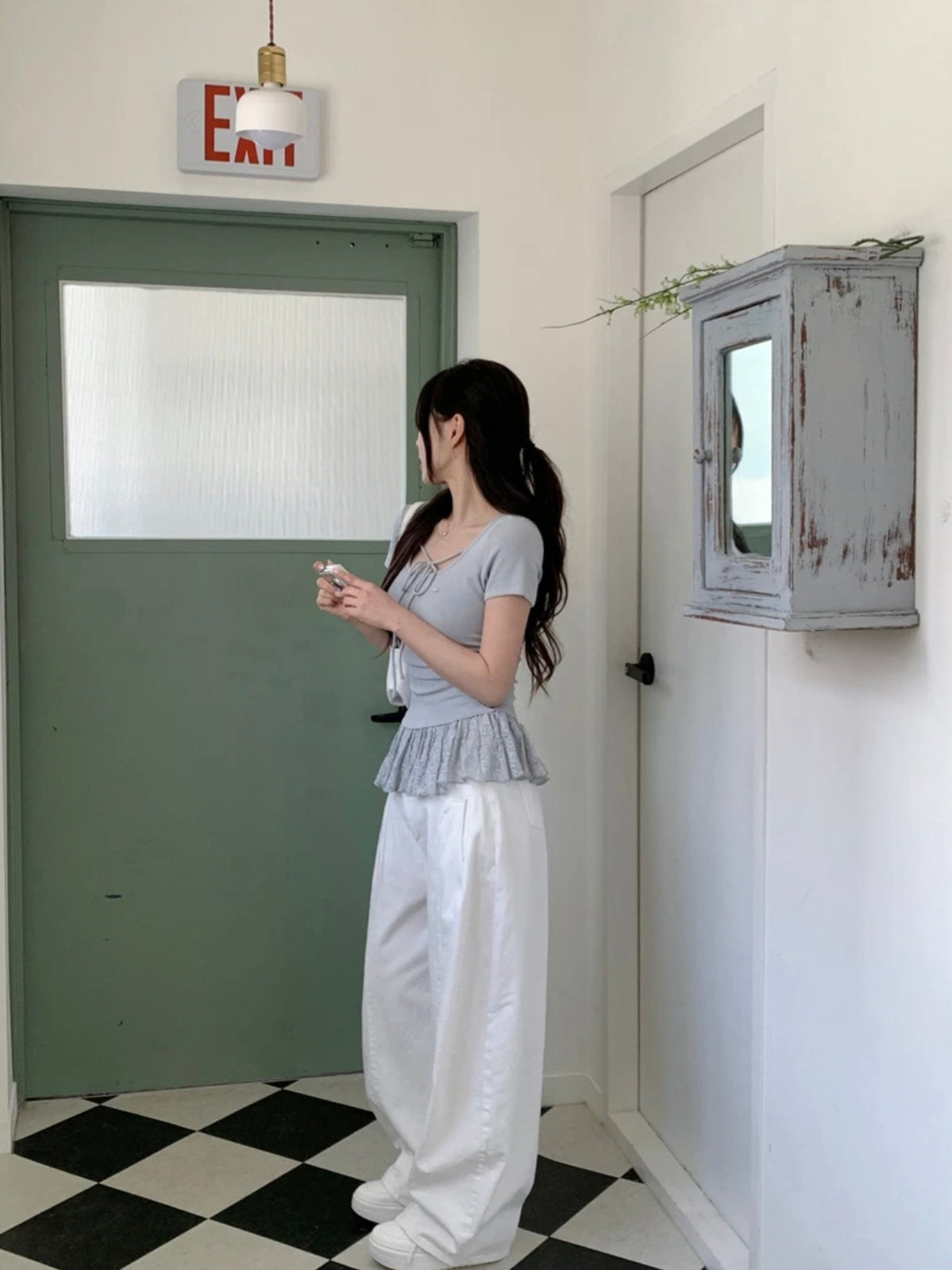 前綁帶蕾絲邊短袖tee