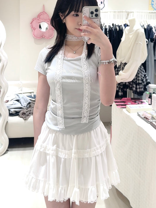 蕾絲花邊側抓皺上衣+短裙套裝