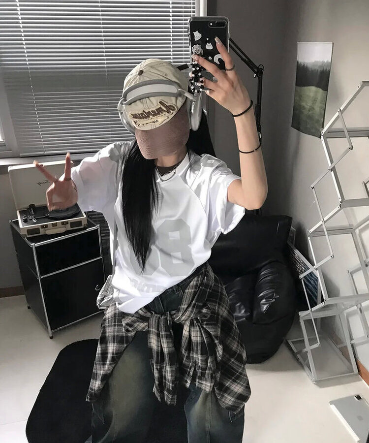 ✌︎光澤感~滑滑拼色字母波衫