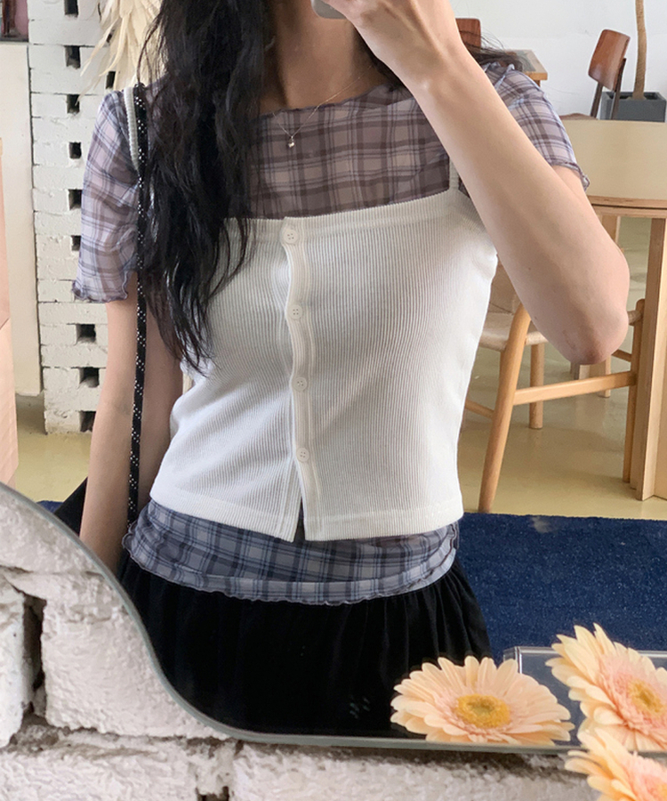 增加可愛度!格紋透膚短tee