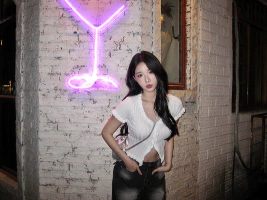 Jennie同款🐰木耳邊半開叉上衣