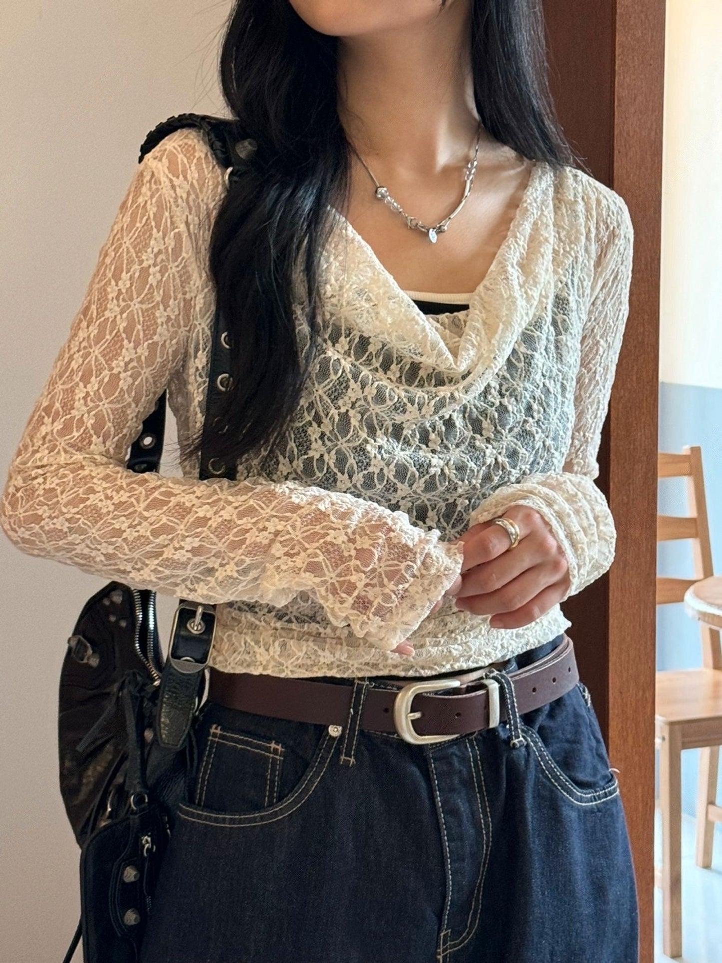 Lace off-shoulder tee