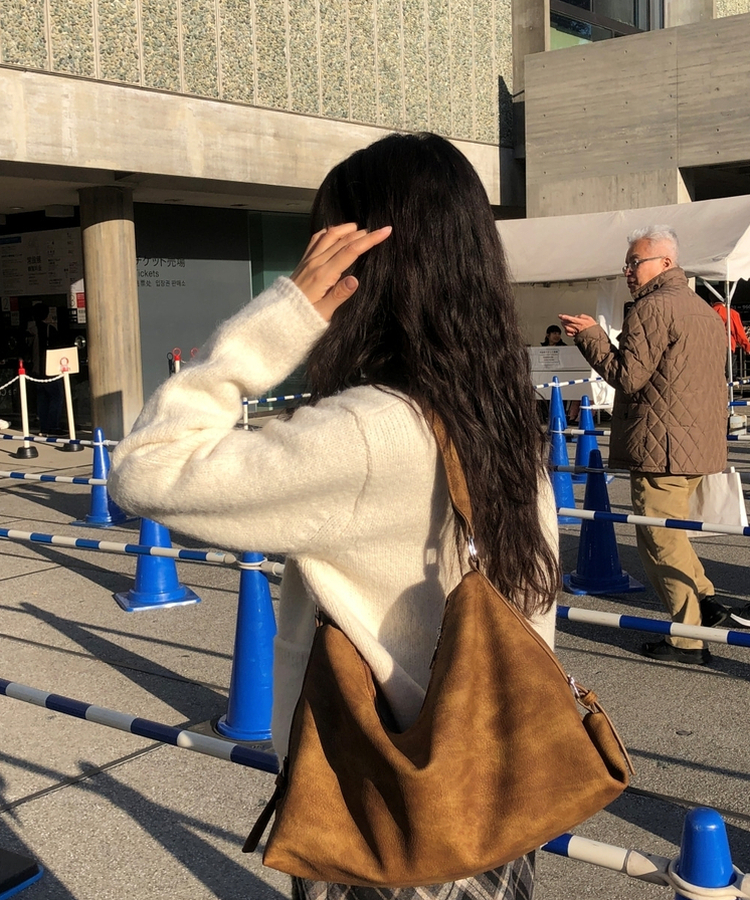 皮革方形單肩包