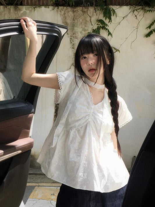 蝴蝶結刺繡飛飛袖上衣