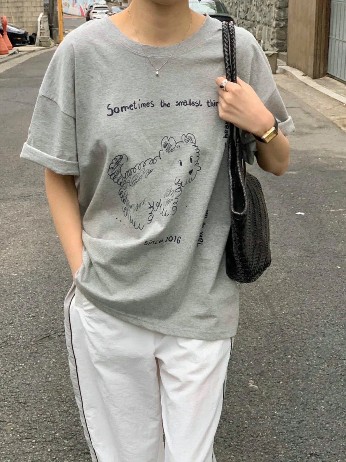 Q爆🐶線條狗狗Oversized tee