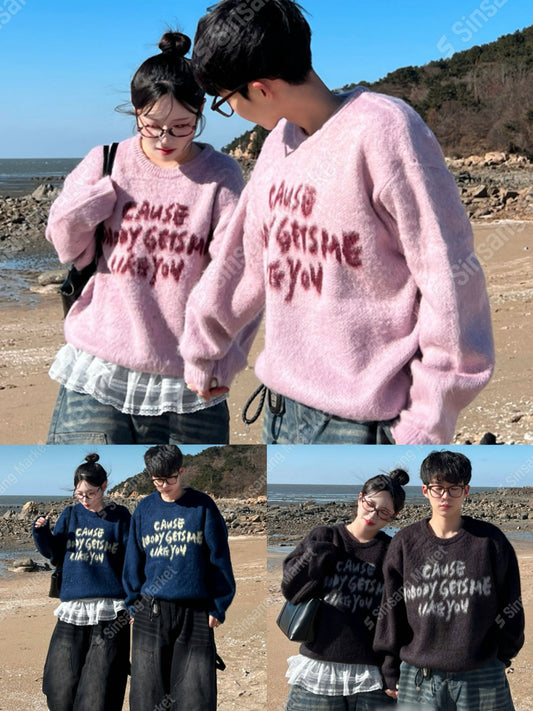 Unisex情侶款👩🏻🤝👨🏼安哥拉字母毛衣