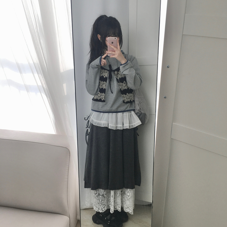 縷空鉤花綁帶小背心