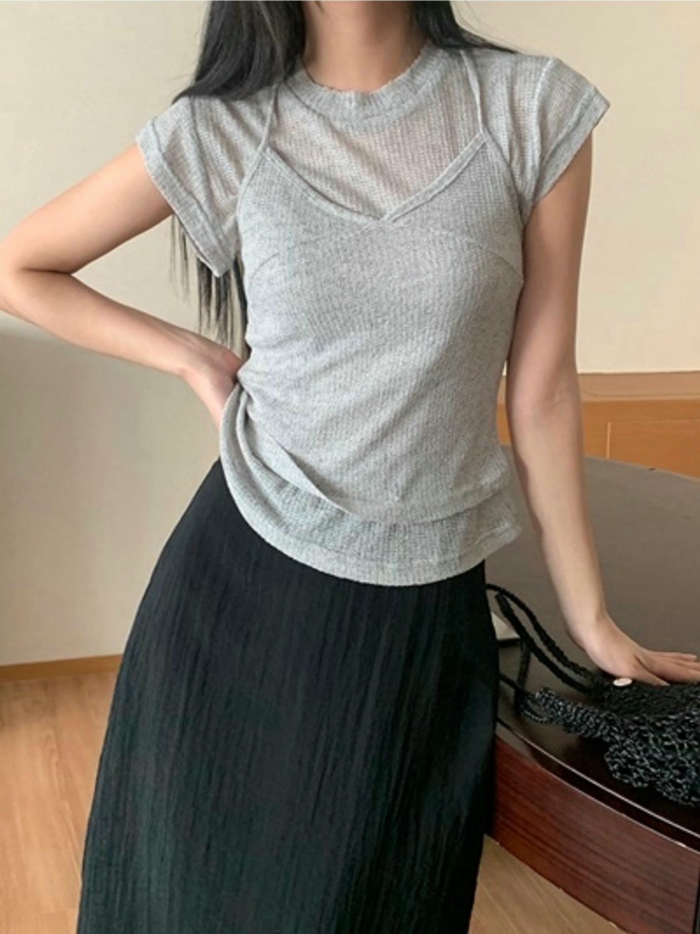 夏日舒服透薄掛頸上衣
