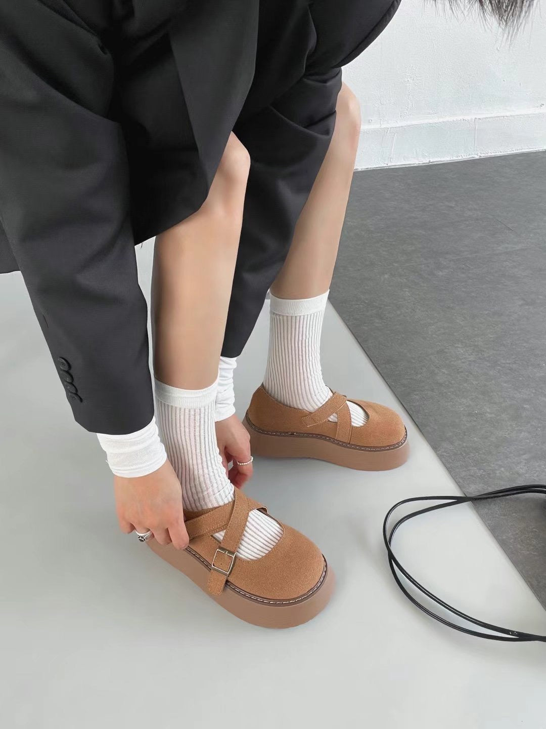 Super cute🥐明線邊厚底鞋!