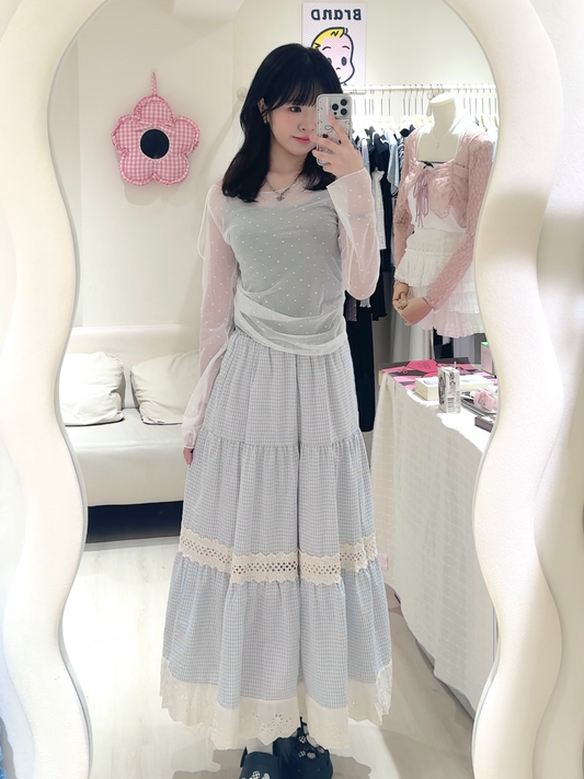 心心透膚上衣搭淺藍格紋長裙