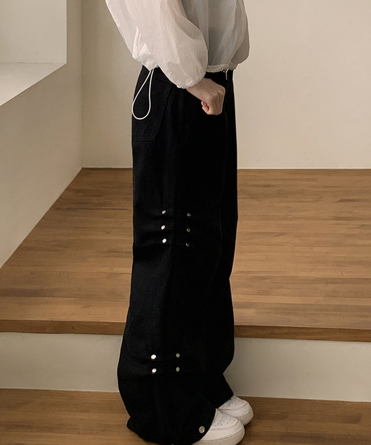 型格Style側打褶鉚釘牛仔褲