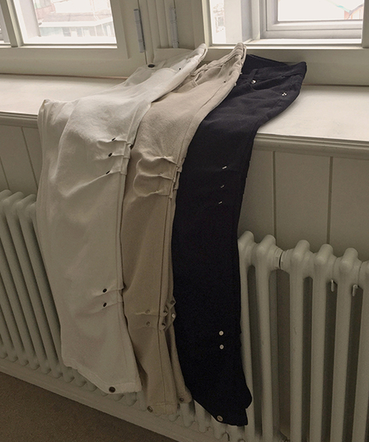 型格Style側打褶鉚釘牛仔褲