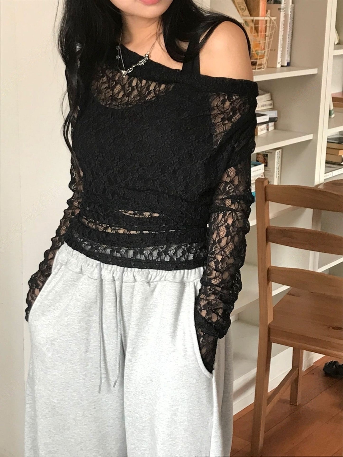 Lace off-shoulder tee