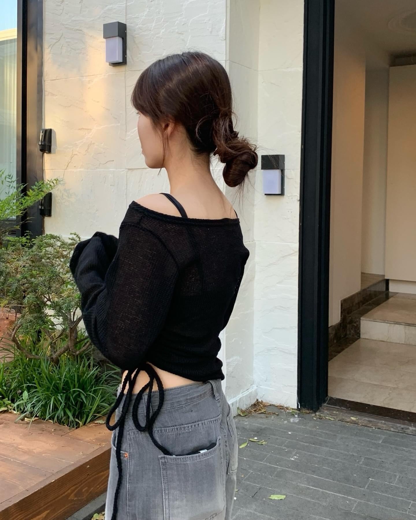 Unbalanced off-shoulder top