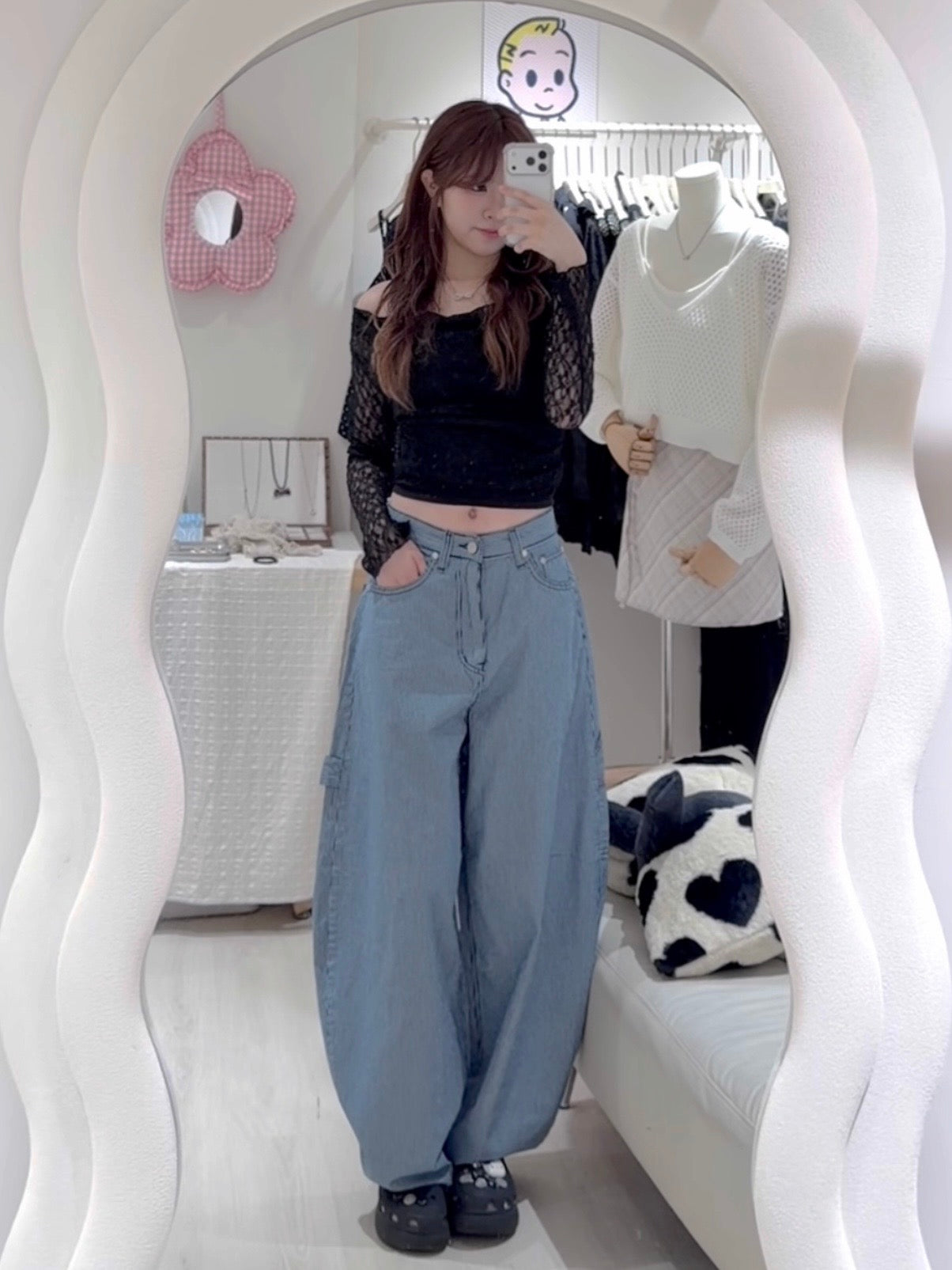 韓製字母標籤條紋彎刀褲