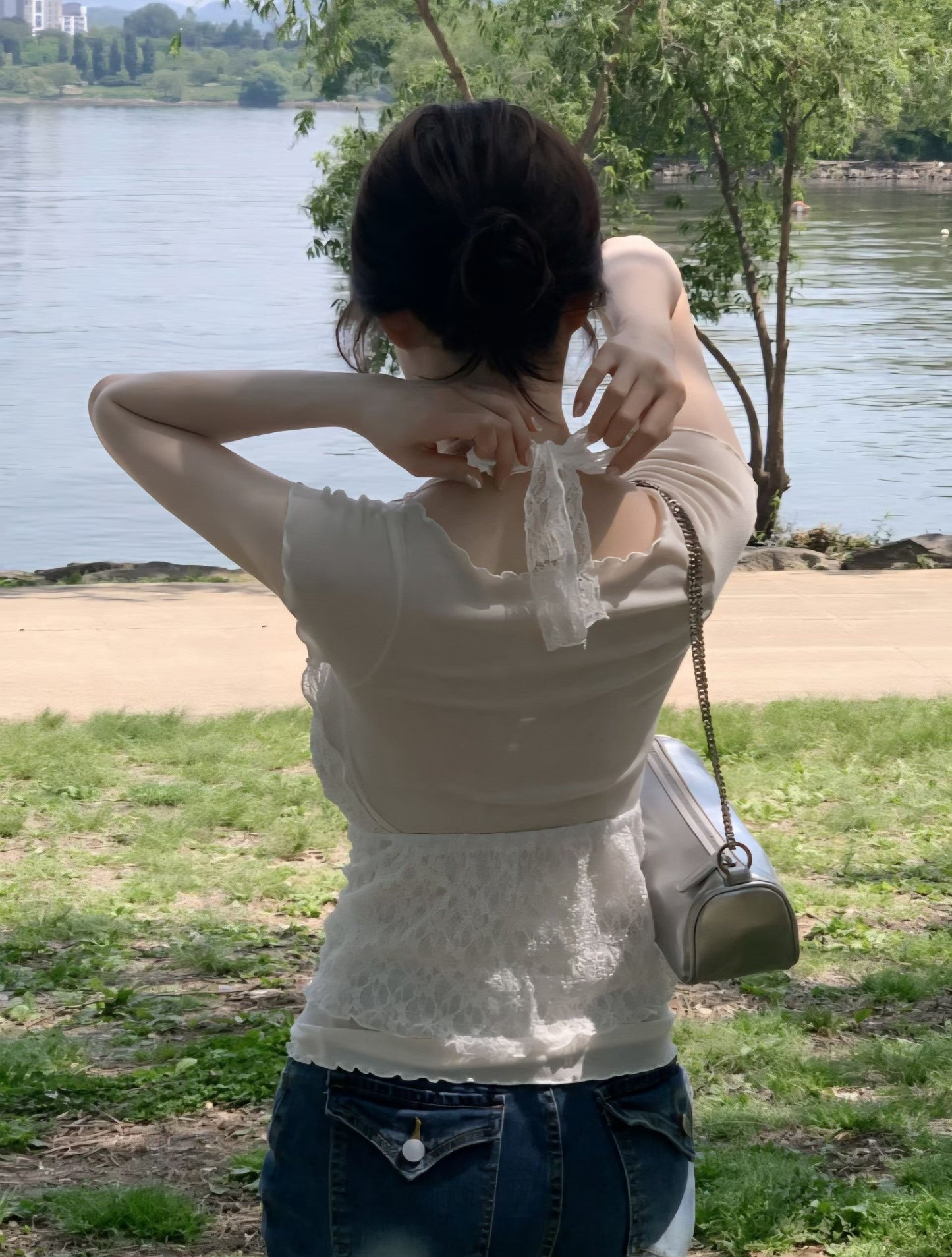 短袖上衣+蕾絲掛頸背心Set