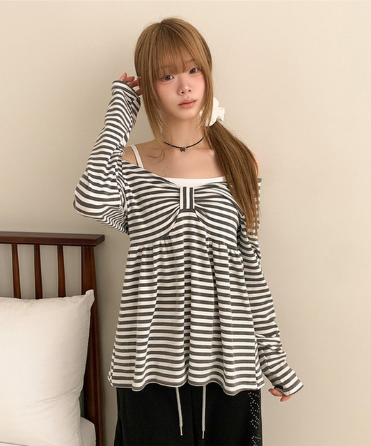 蝴蝶結間條V領上衣