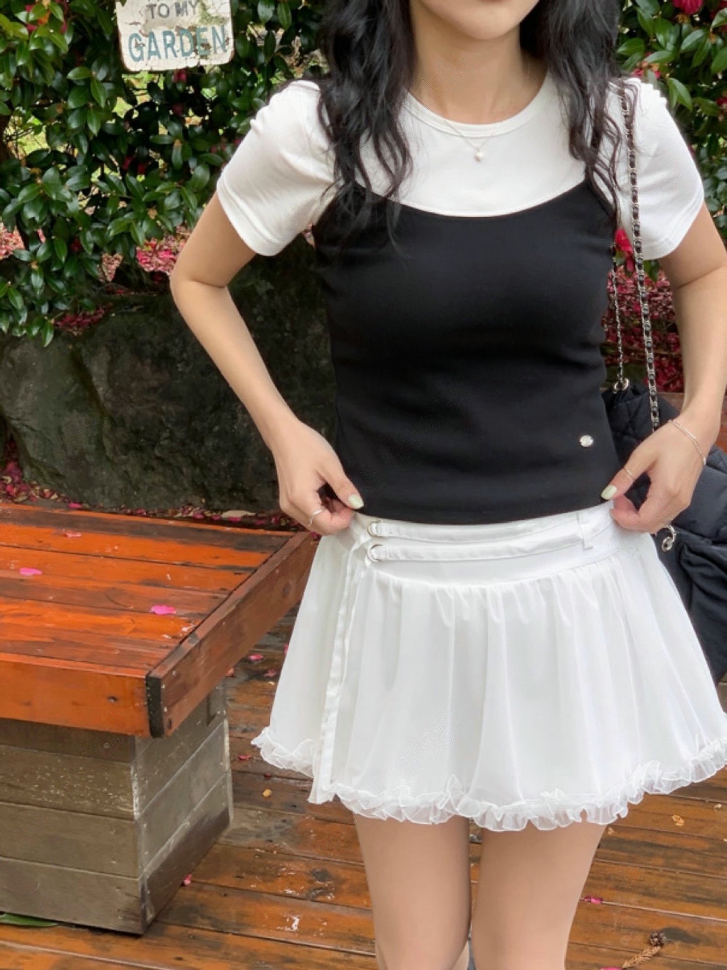 甜美蕾絲鬆緊腰短裙