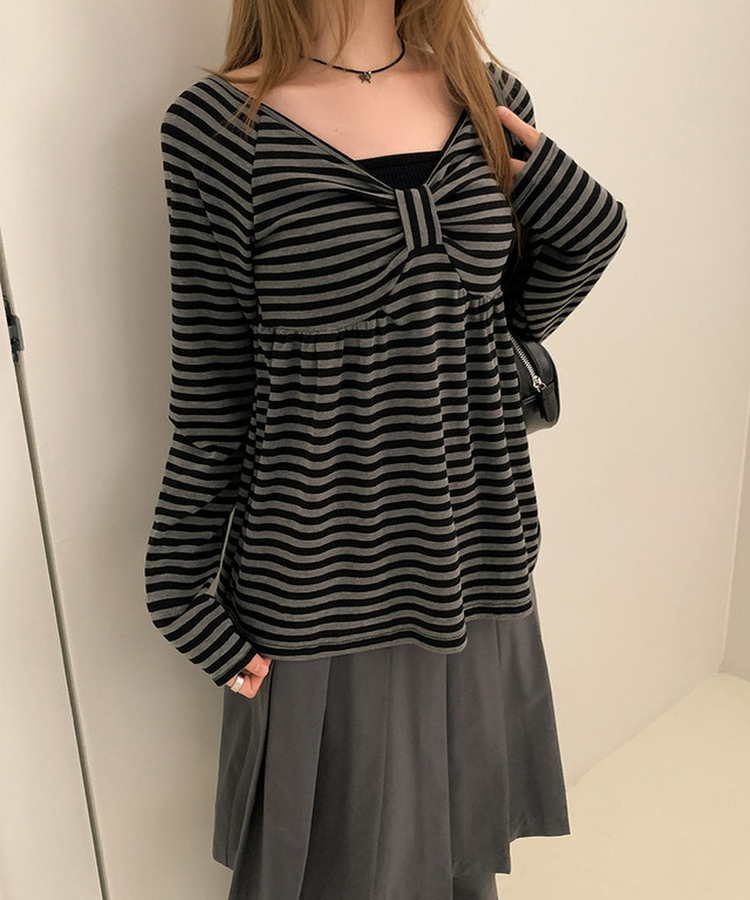 蝴蝶結間條V領上衣