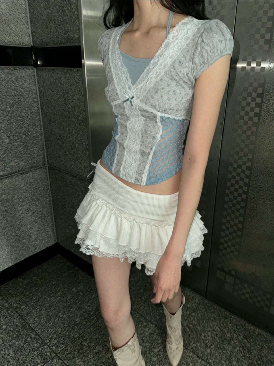 假兩件碎花拼接Top