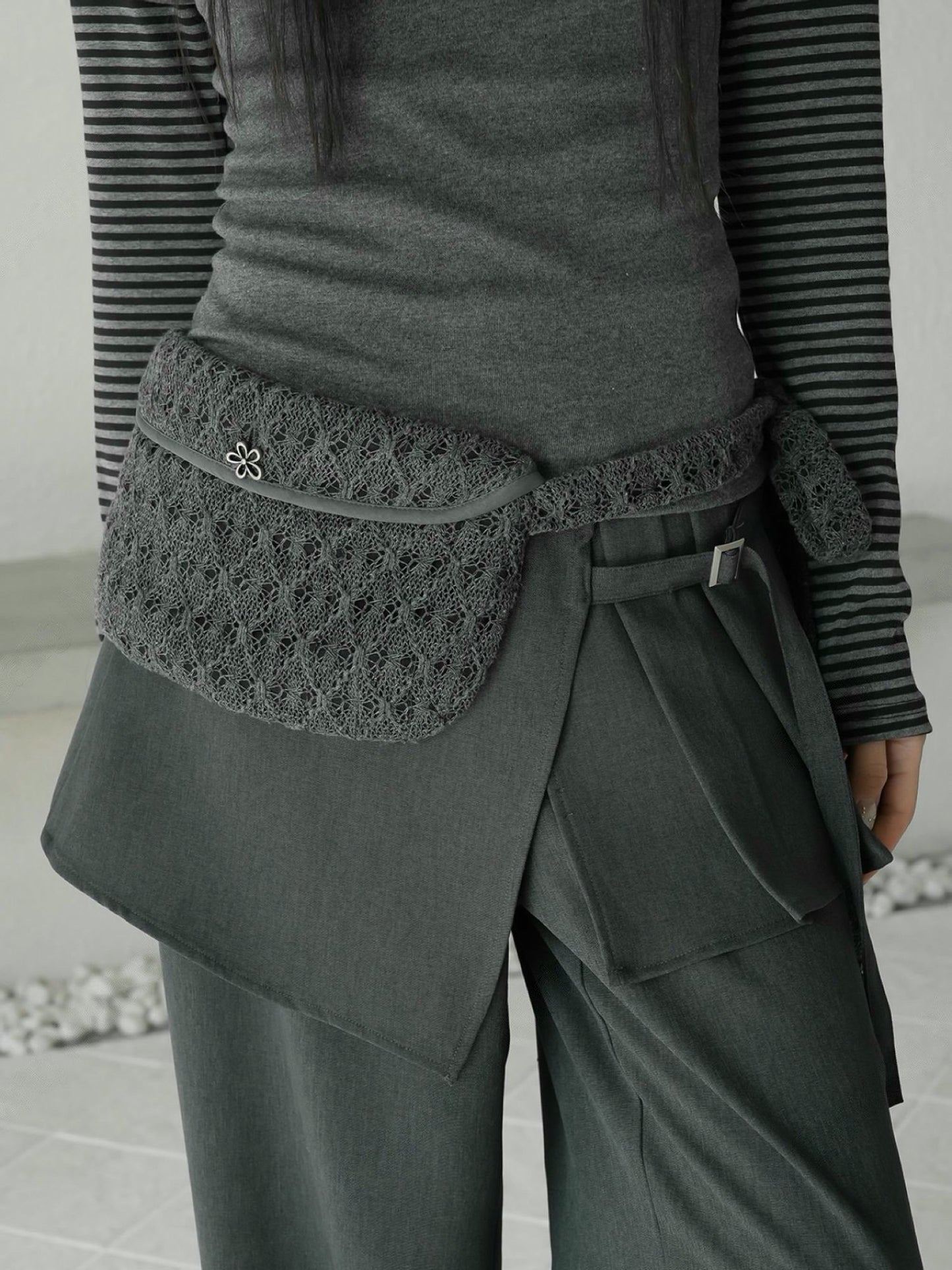 長度可調整!蕾絲花花扣袋仔