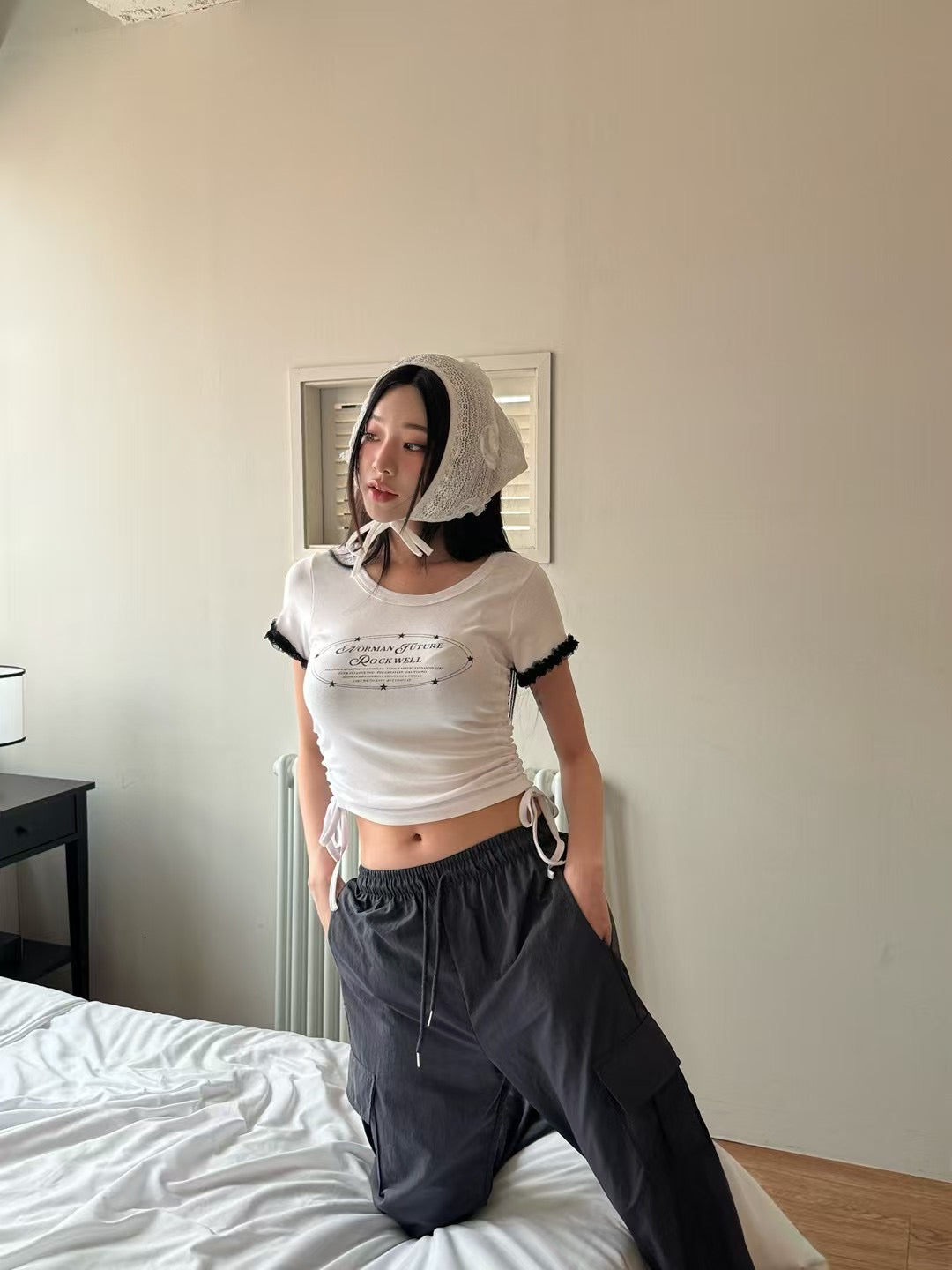 日系花邊抽繩短tee