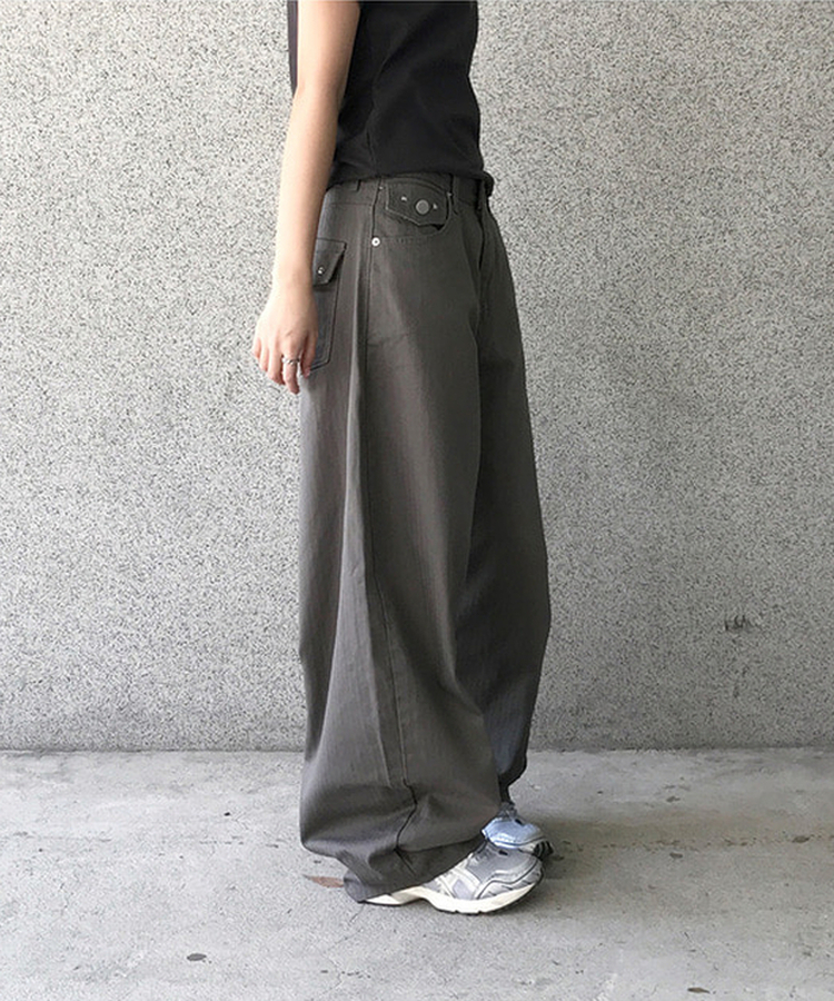 韓系型格Style!暗紋鉚釘闊褲