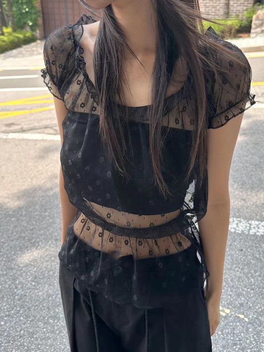 巧靚💕花花see-through top