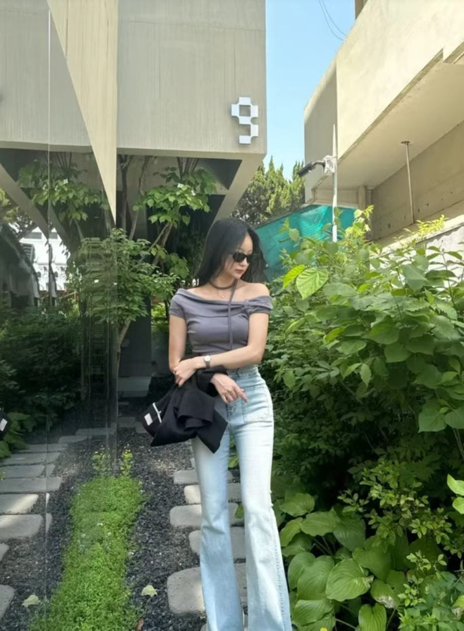 蝴蝶結露肩褶皺上衣