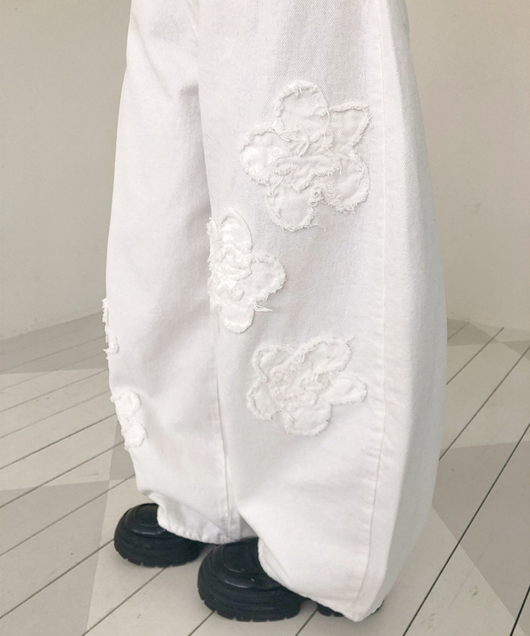 花花鬚鬚闊腳彎刀褲