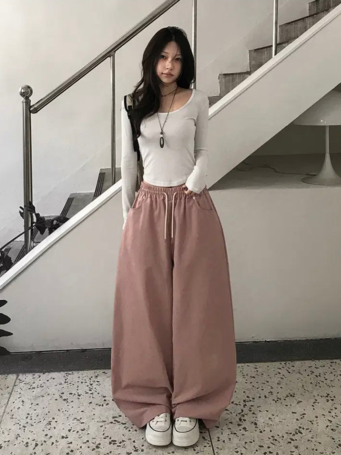 型格十字架鉚釘闊腳褲