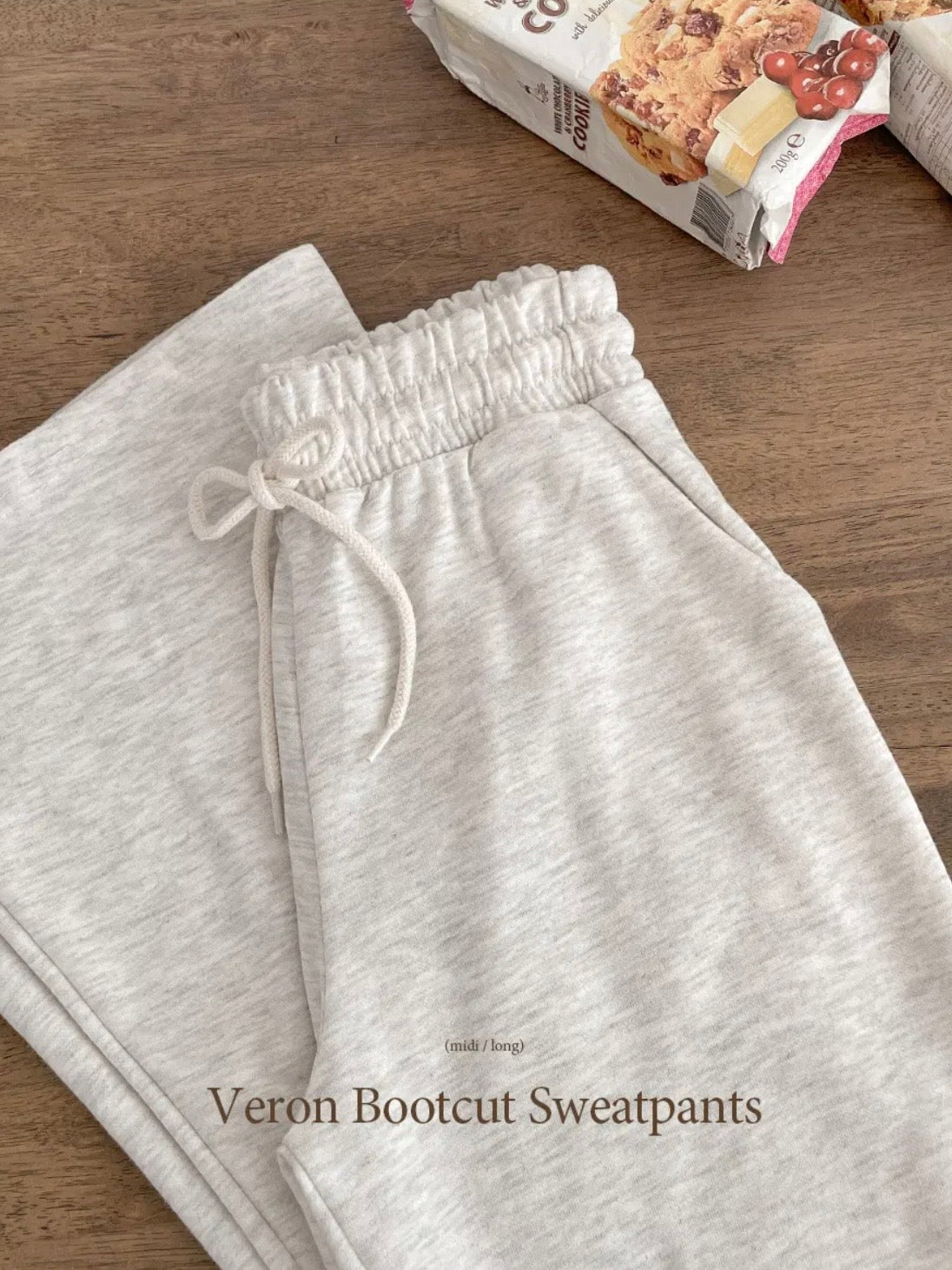 日常必備！棉質微喇叭褲