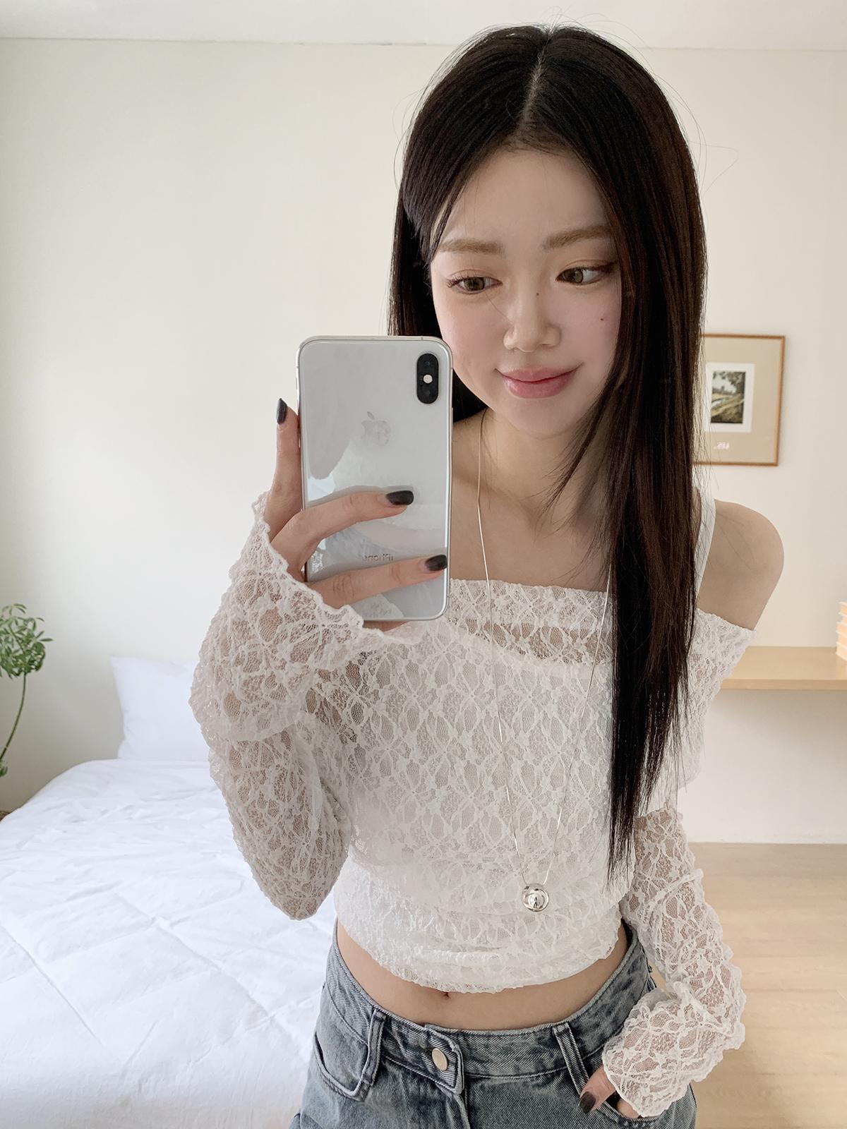 蕾絲一字肩上衣+小背心Set