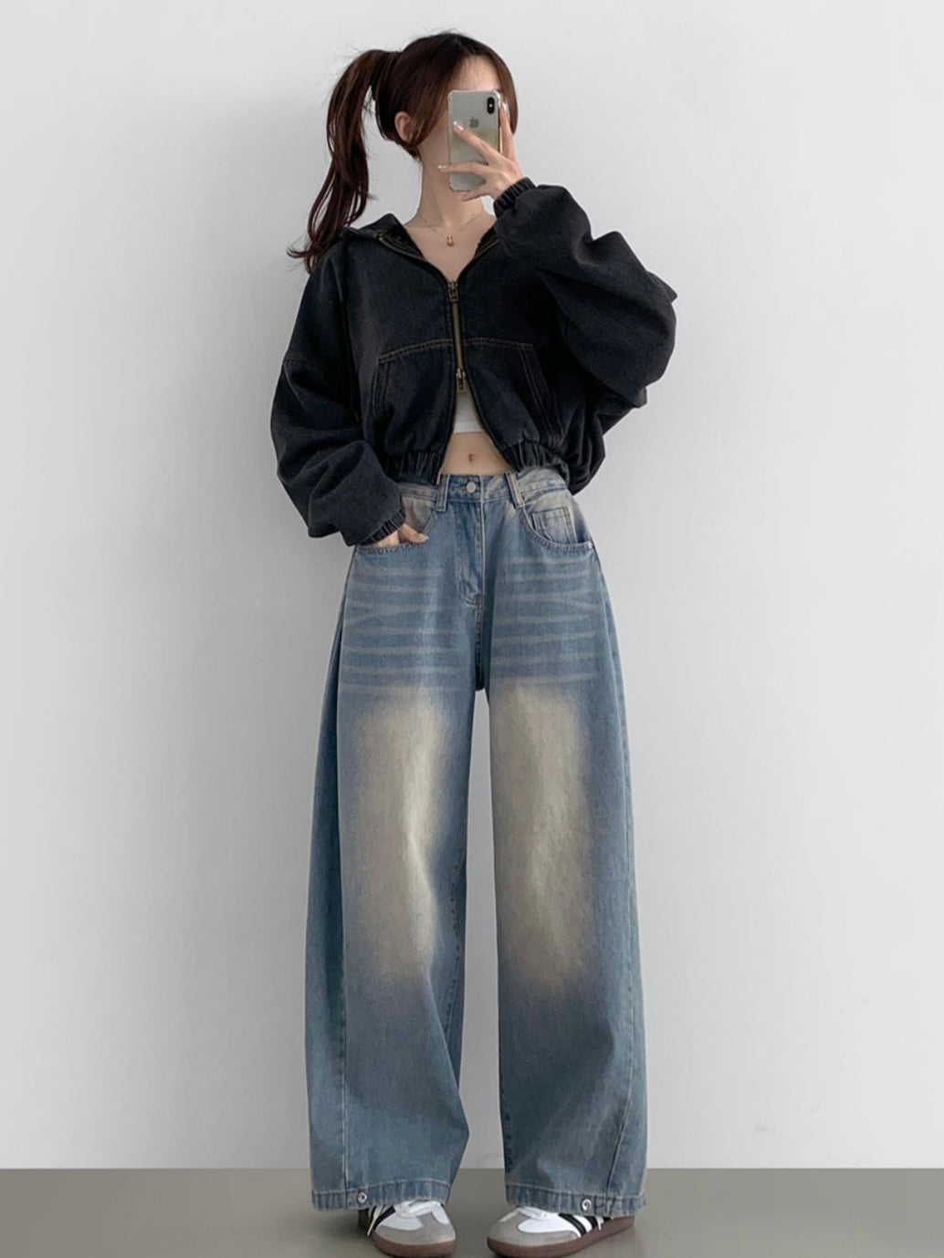 Folding wide denim pants