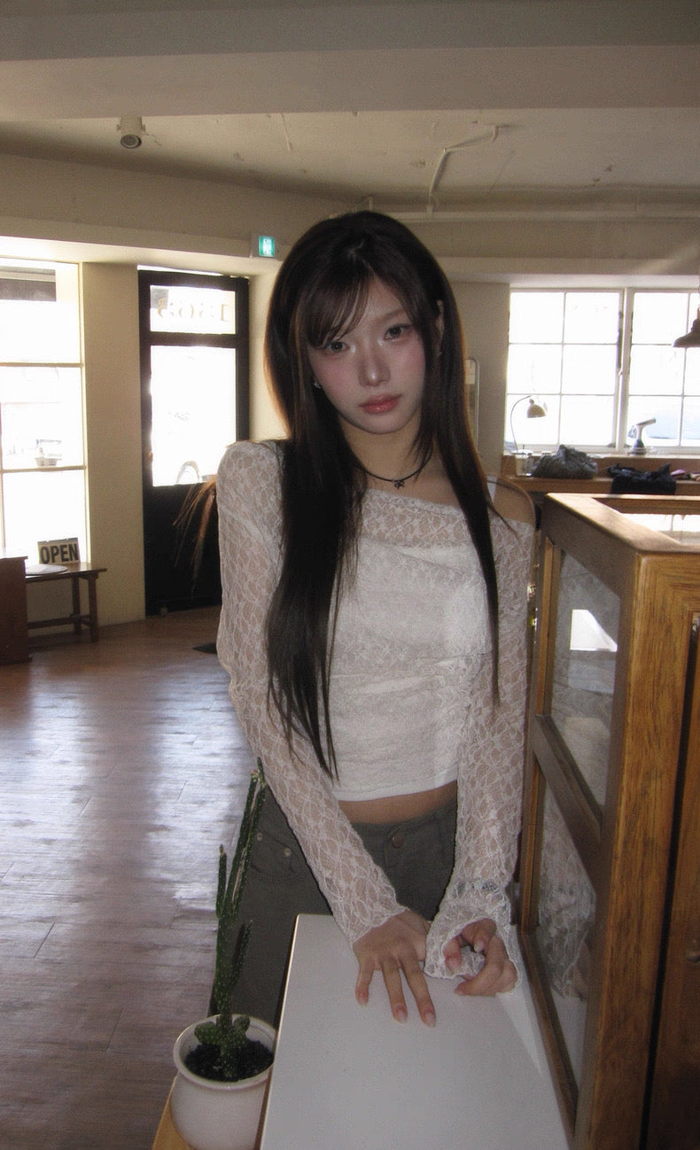 蕾絲一字肩上衣+小背心Set